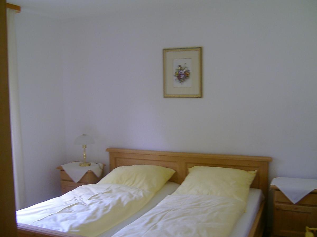 Gästehaus Maria Garmisch-Partenkirchen Zimmer foto